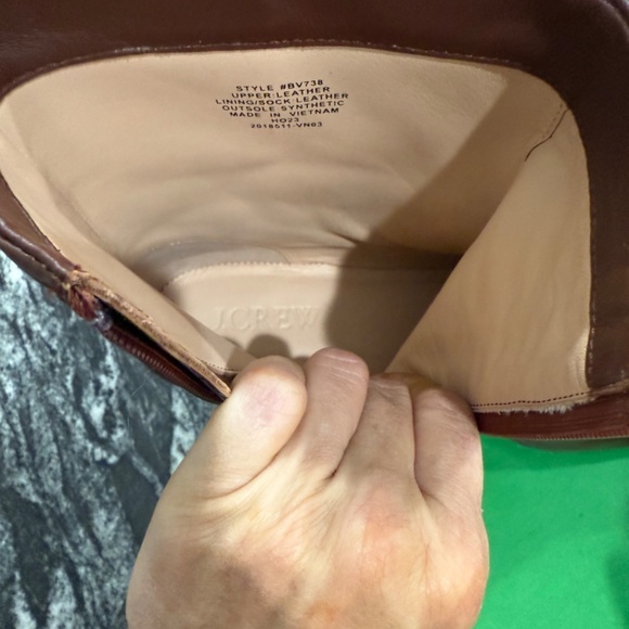 J Crew Square Toe Ankle Boots in Spazzolato Leather in Burnished Sienna. size 8. - Picture 8 of 9